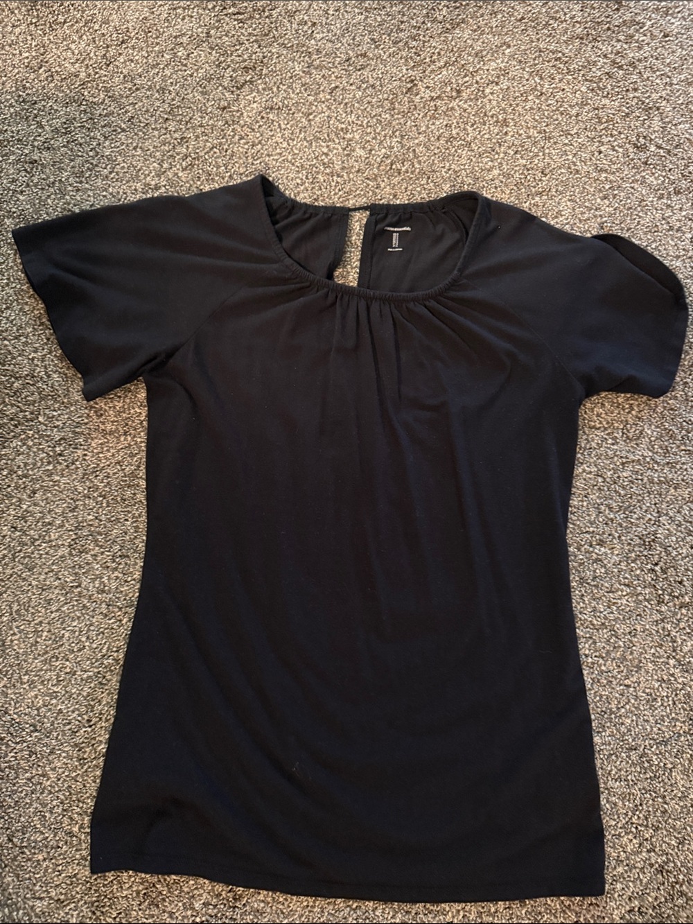 Amazon Essentials Black Short Sleeve Gathered Neck Tee
